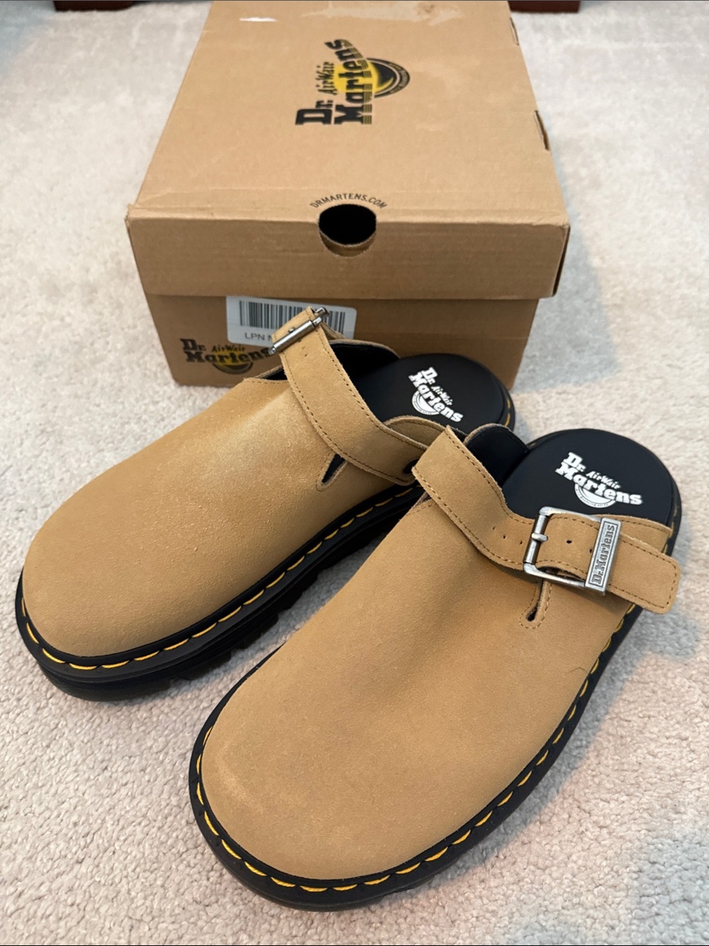 NWT Dr. Martens 10  Zebzag mules